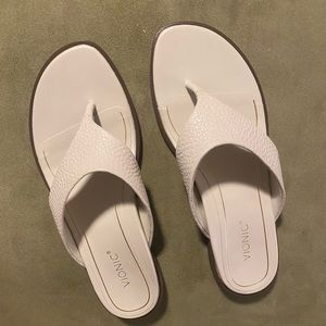 Vionic Agave Toe Post sandal size 8. Brand new